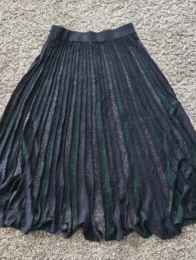 Pleated Shimmer Midi Skirt in Black and Green By Prima